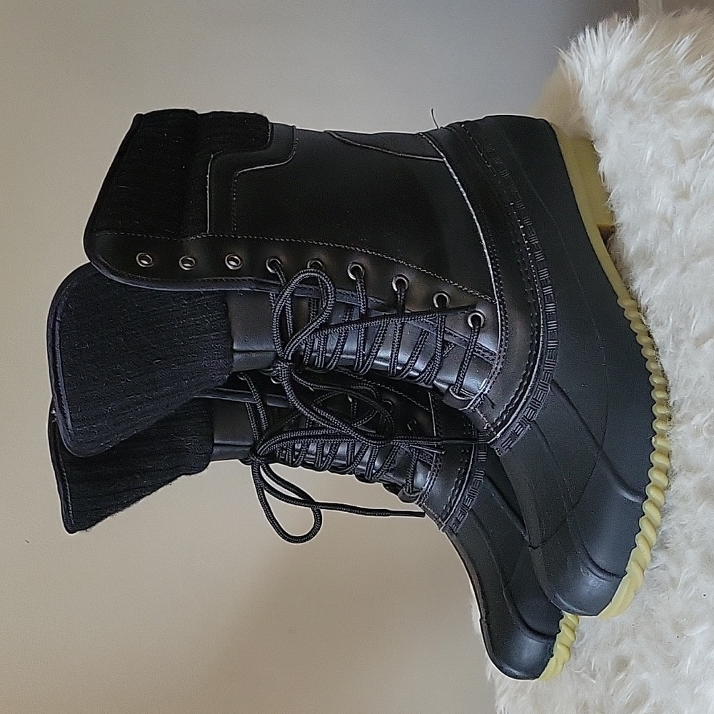 Sociology Women's Size Lace Front Black Swan Boots (10)